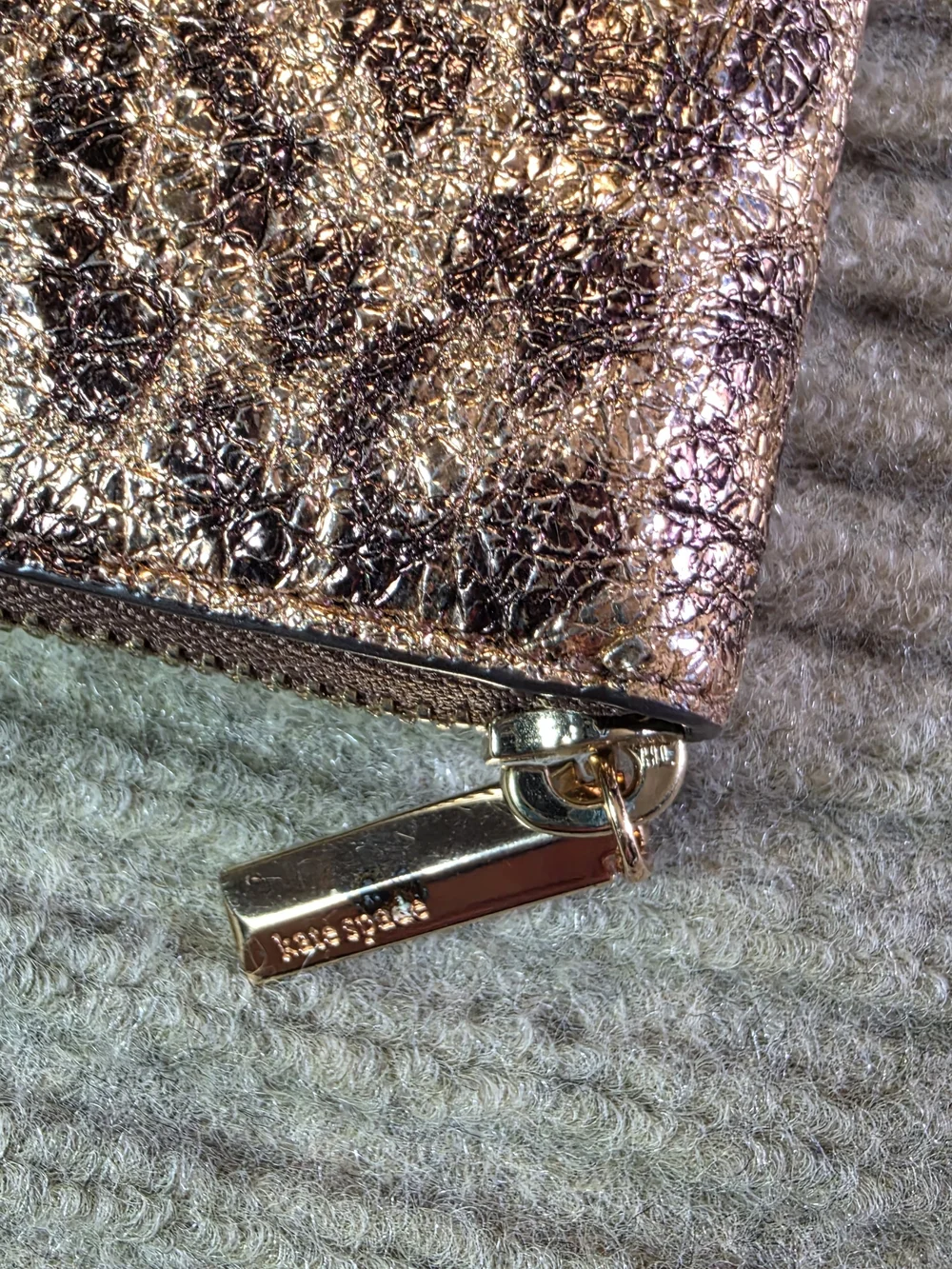 KATE SPADE NEW YORK Metallic Cheetah Leopard Print Continental Wallet EUC